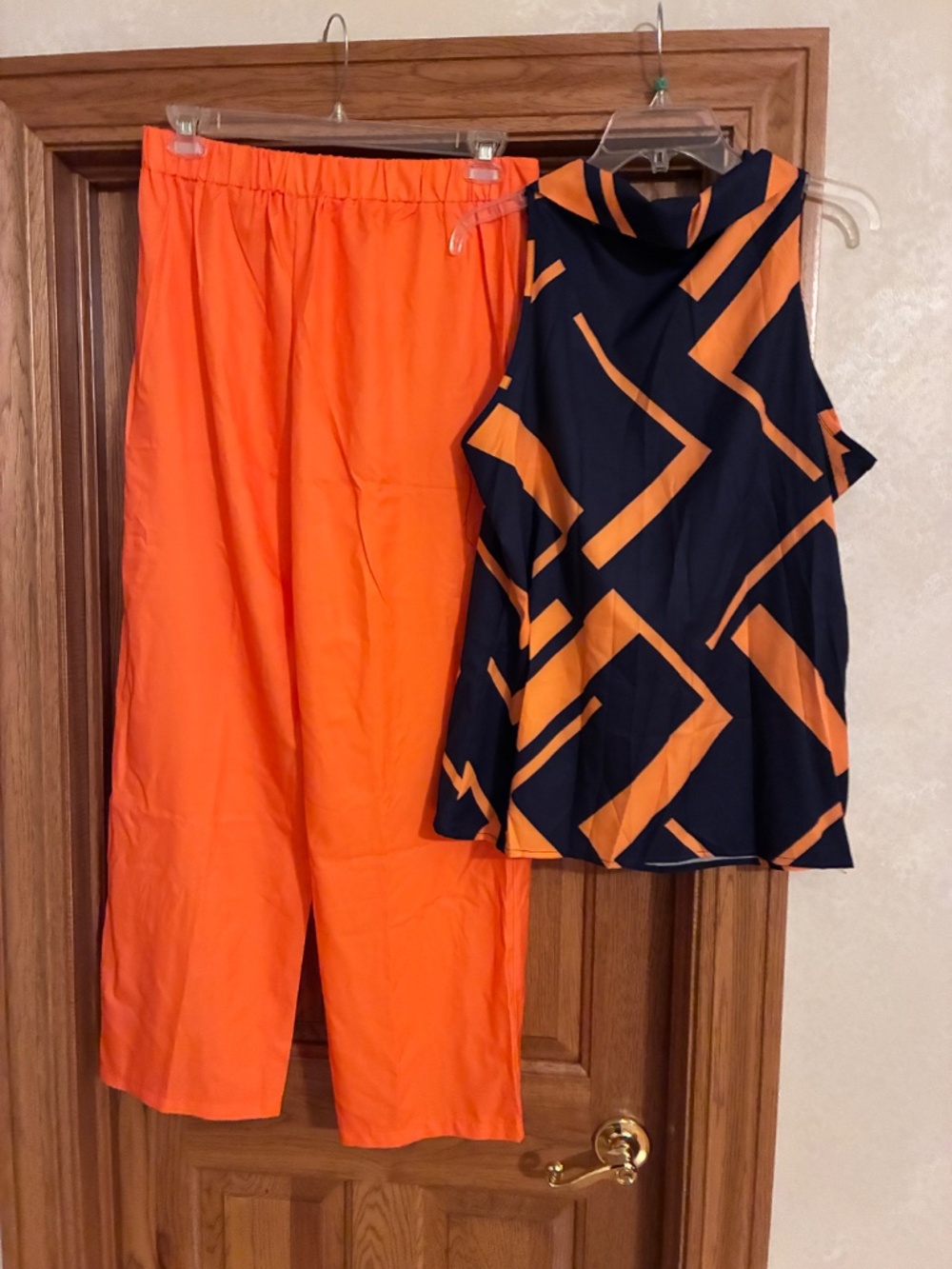 Pants Set - Picture 2 of 2